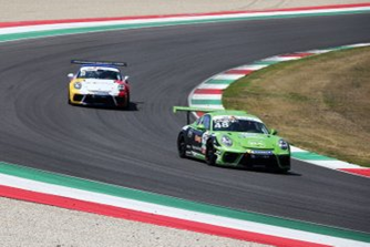 Jaden Conwright racing Porsche GT3 Cup in Italy