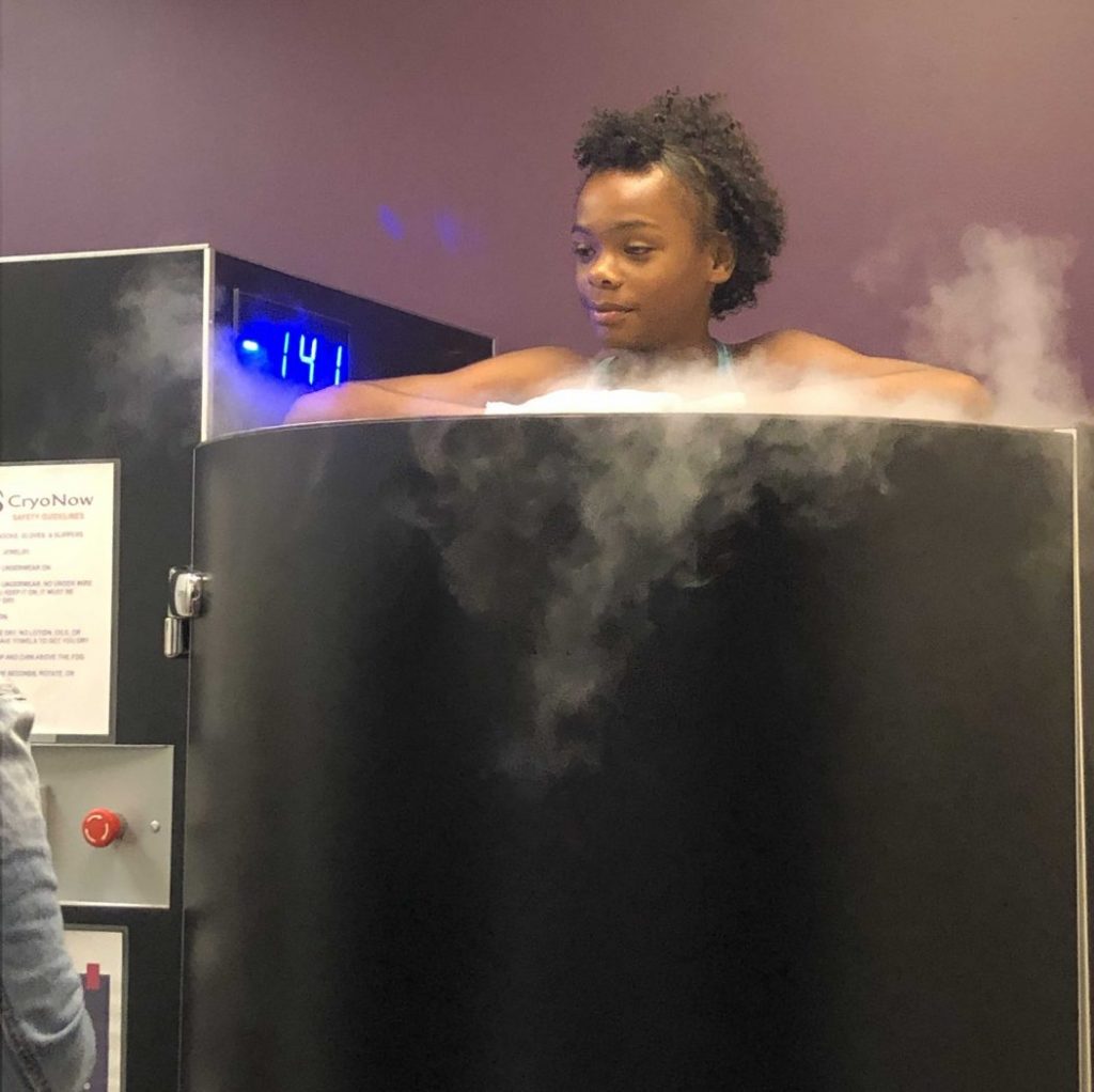 Does ice bath, therapy, cryotherapy help runners soreness?