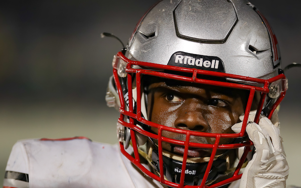 Antelope Football, Curron Borders