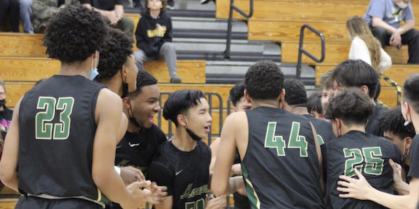 Grinders In Green | Moreau Catholic Basketball Outlasts Liberty