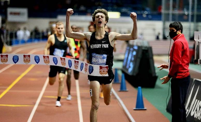 California Highschooler Breaks 4min Indoors