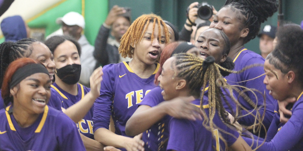 Purple Reigns | Oakland Tech Girls Claim Fourth Straight NorCal Crown