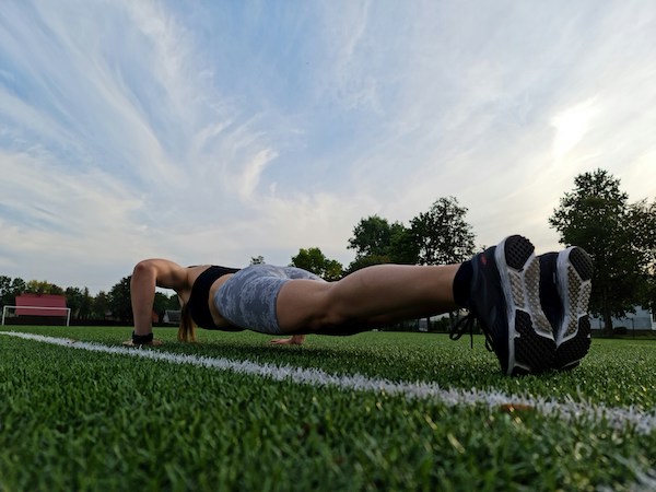 7 Simple And Effective Strength Training Exercises For Fall Sports