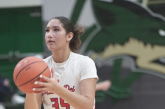 Kaeli Wynn helps Mater Dei girls basketball team reign supreme against Christ the King at Nike Tournament of Champions