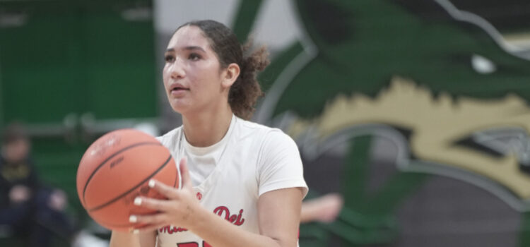 Kaeli Wynn helps Mater Dei girls basketball team reign supreme against Christ the King at Nike Tournament of Champions