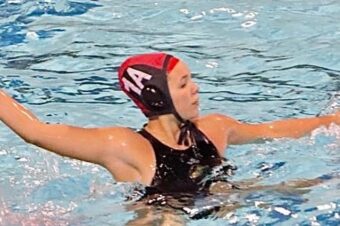 Oaks Christian girls water polo team completes inspiring comeback to knock off top-seeded Mater Dei, advance to CIF-Southern Section Open Division final