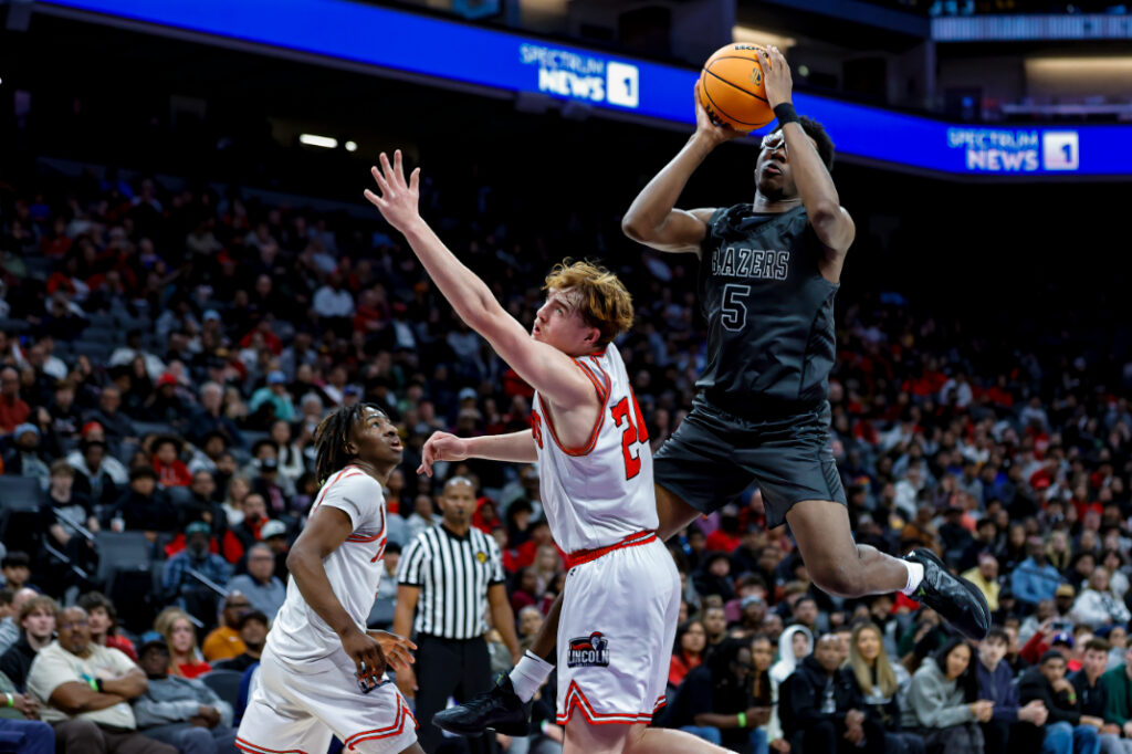 Jagger Merolla Sierra Canyon steps up to challenge in Division 1 boys basketball final ...