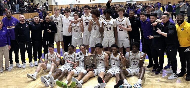 Archbishop Riordan boys basketball team thrives in third quarter to knock off Concord De La Salle in Northern California Regional Open Division final