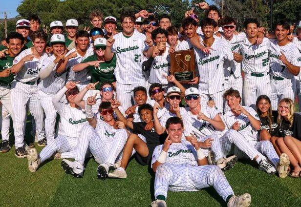 Concord De La Salle baseball team comes through in clutch again, rallies for 5-4 triumph against San Mateo Serra in Division 1 Northern California Regional final